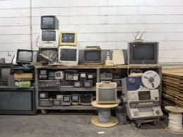 5 Best Self Storage Solutions in Burnaby BC for Computer Equipment